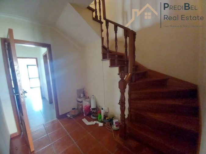 Moradia T4 para Venda em Santo Isidoro Foto 16