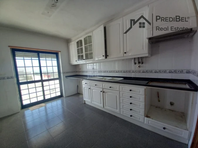 Moradia T4 para Venda em Santo Isidoro Foto 11