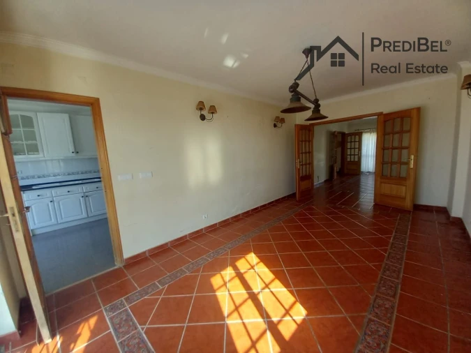 Moradia T4 para Venda em Santo Isidoro Foto 9