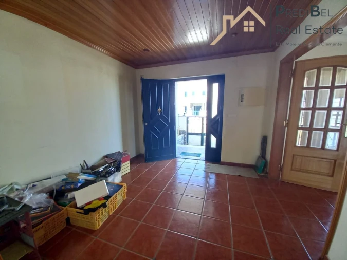 Moradia T4 para Venda em Santo Isidoro Foto 4