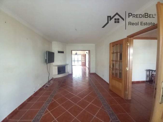 Moradia T4 para Venda em Santo Isidoro Foto 7