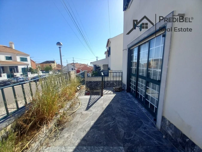 Moradia T4 para Venda em Santo Isidoro Foto 52