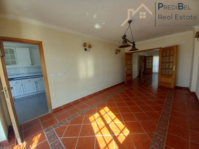 Moradia T4 para Venda em Santo Isidoro Foto 9