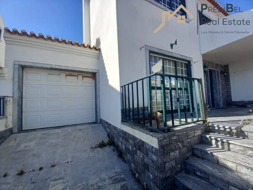 Moradia T4 para Venda em Santo Isidoro Foto 53