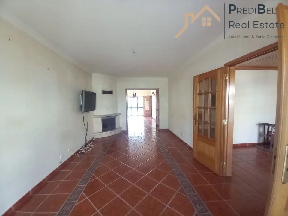 Moradia T4 para Venda em Santo Isidoro Foto 7