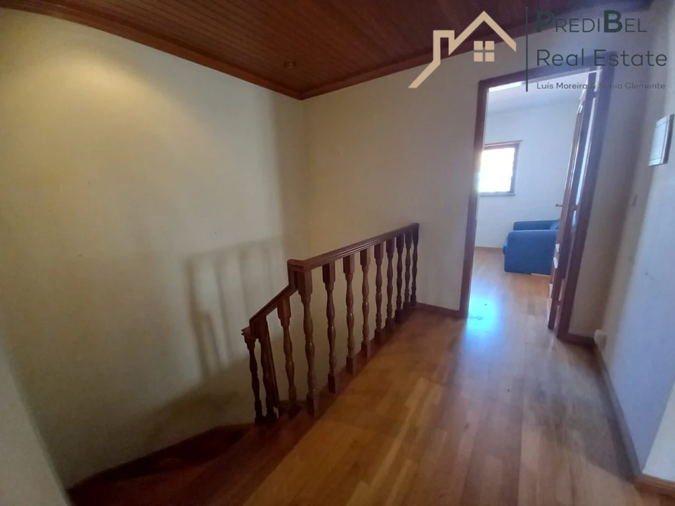 Moradia T4 para Venda em Santo Isidoro Foto 17