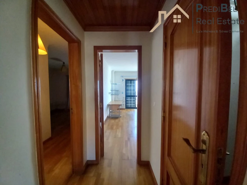 Moradia T4 para Venda em Santo Isidoro Foto 19