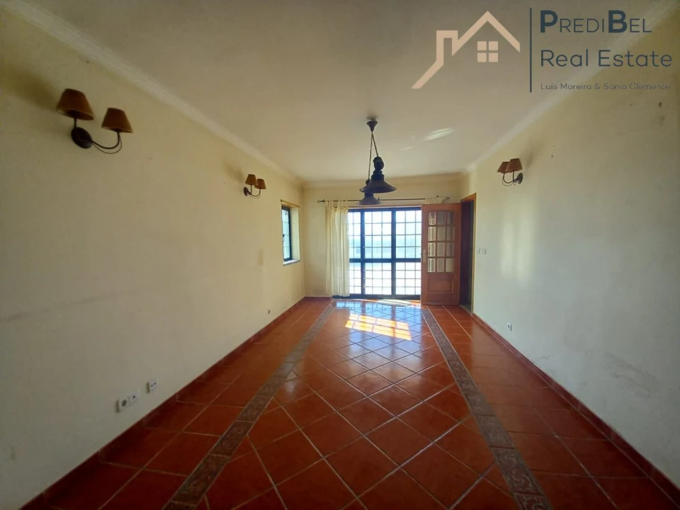 Moradia T4 para Venda em Santo Isidoro Foto 8