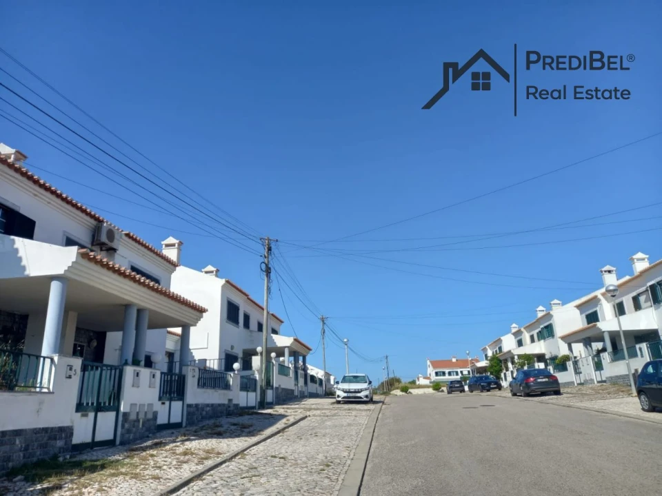 Moradia T4 para Venda em Santo Isidoro Foto 50