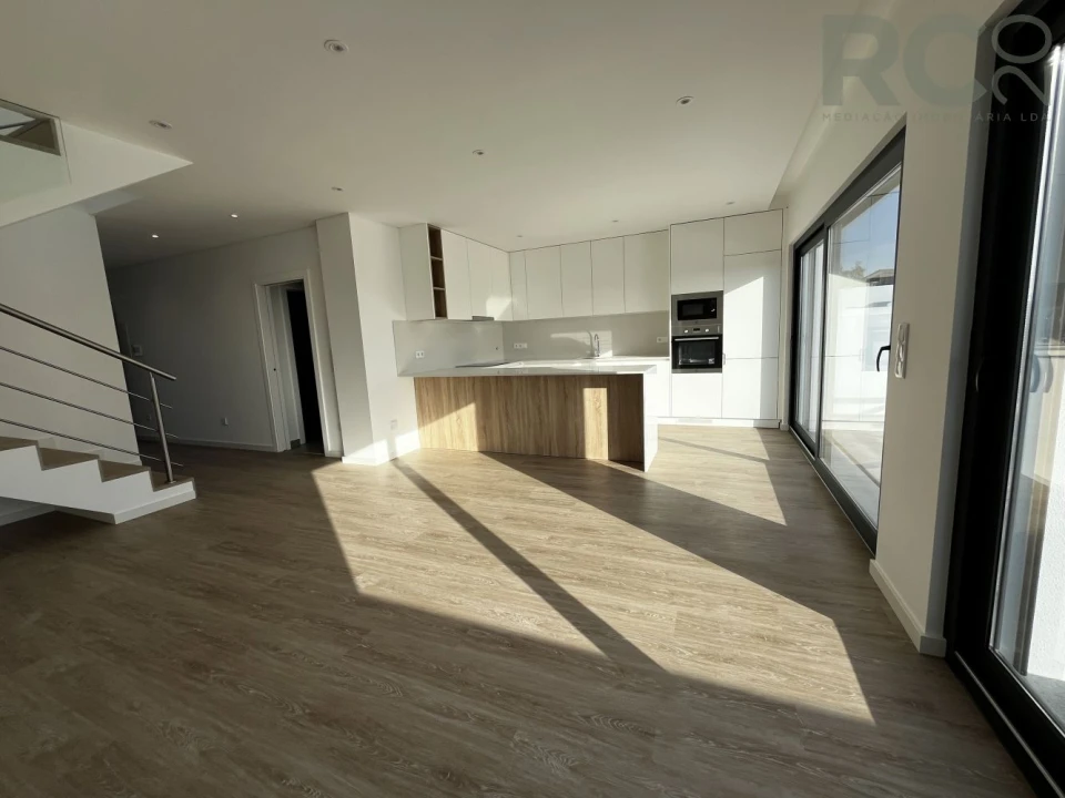 Moradia T3 para Venda em Silveira Foto 9