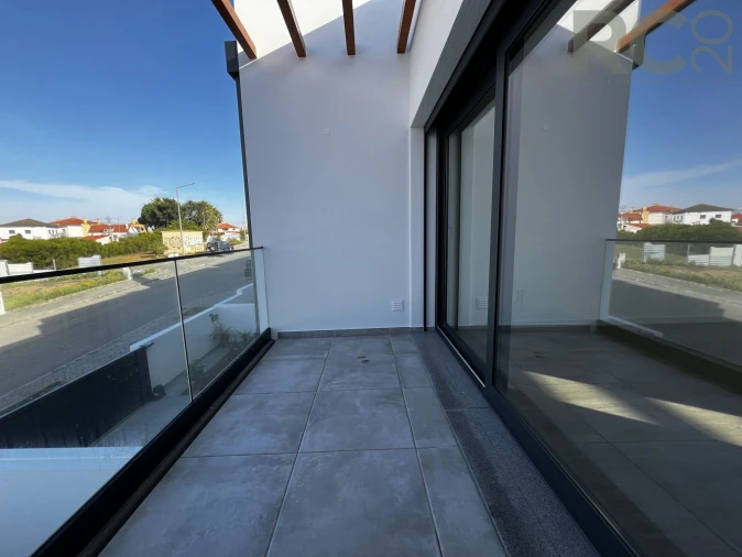 Moradia T3 para Venda em Silveira Foto 26