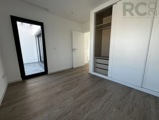 Moradia T3 para Venda em Silveira Foto 25