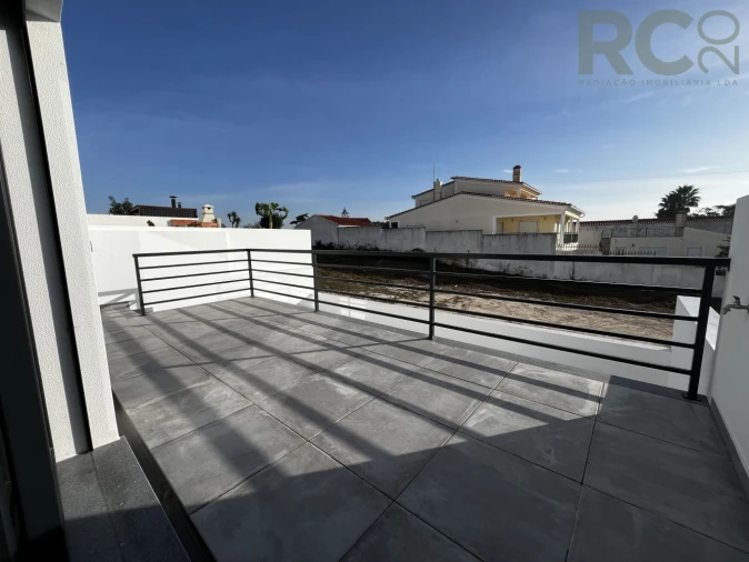 Moradia T3 para Venda em Silveira Foto 12