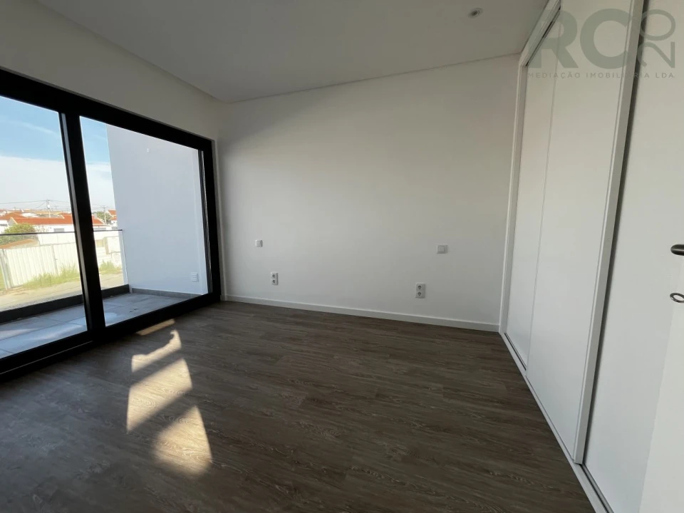 Moradia T3 para Venda em Silveira Foto 19