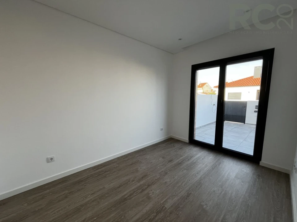 Moradia T3 para Venda em Silveira Foto 6