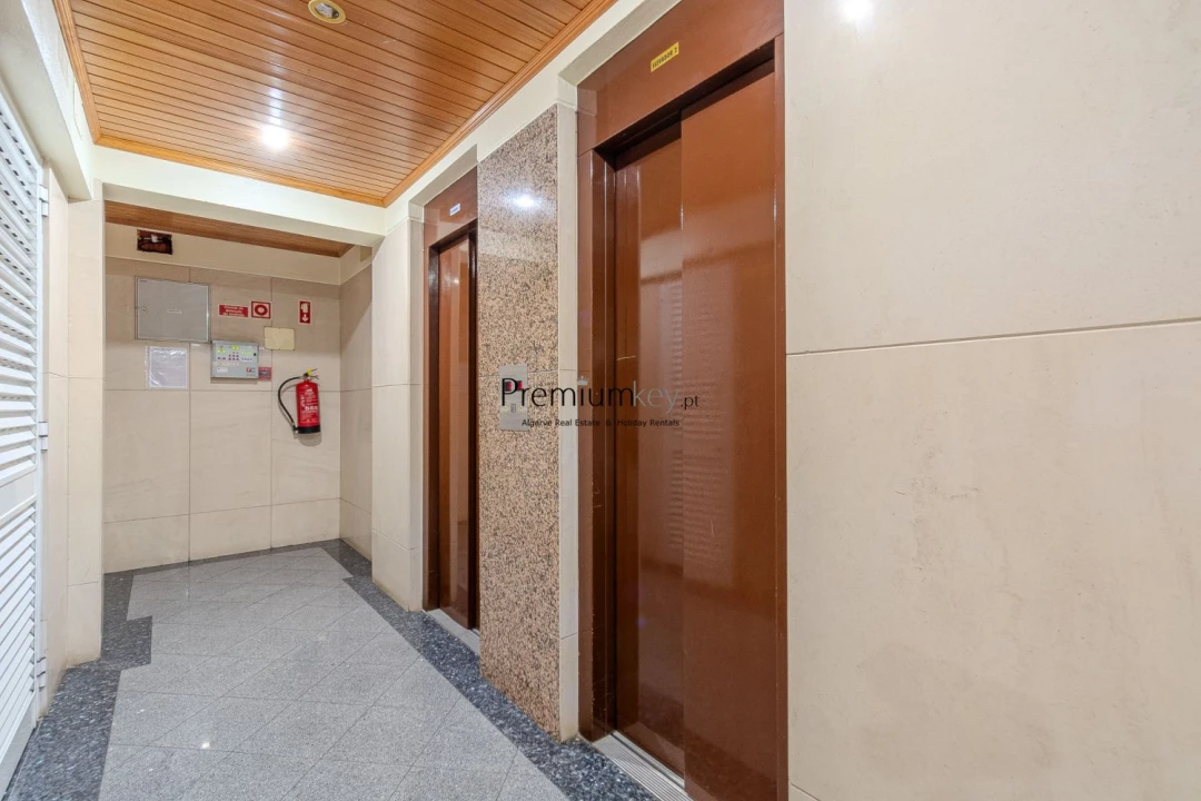 Apartamento T1 para Venda em Albufeira e Olhos de Água Foto 40