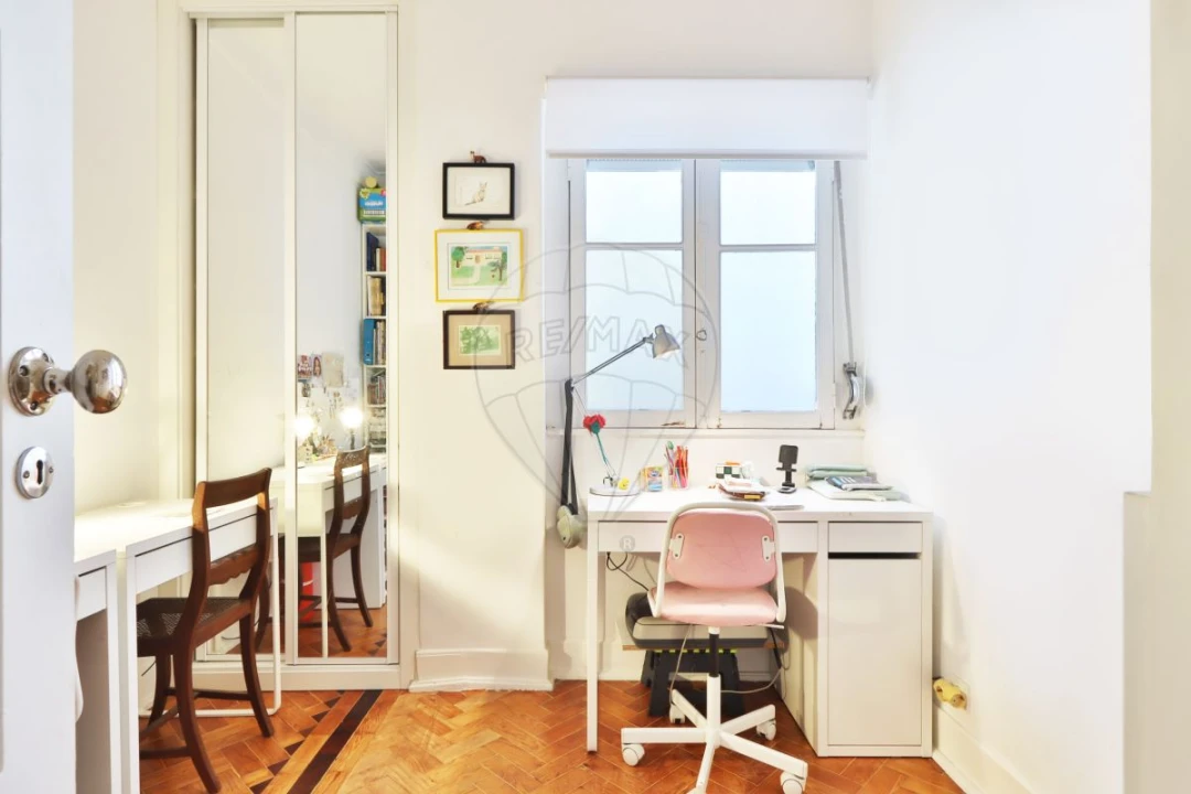 Apartamento T4 para Venda em Avenidas Novas Foto 15