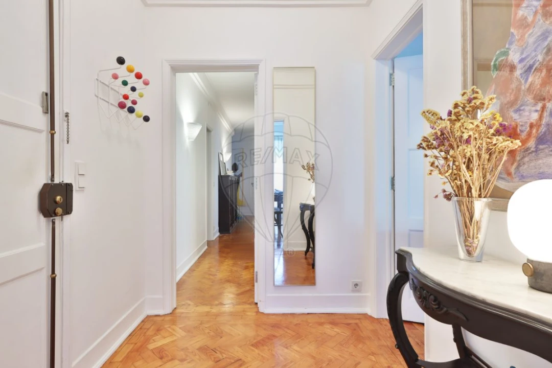 Apartamento T4 para Venda em Avenidas Novas Foto 12