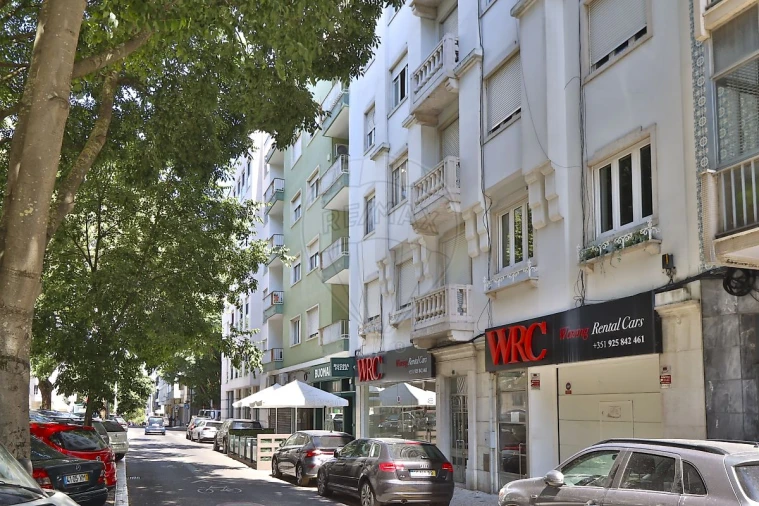 Apartamento T4 para Venda em Avenidas Novas Foto 27