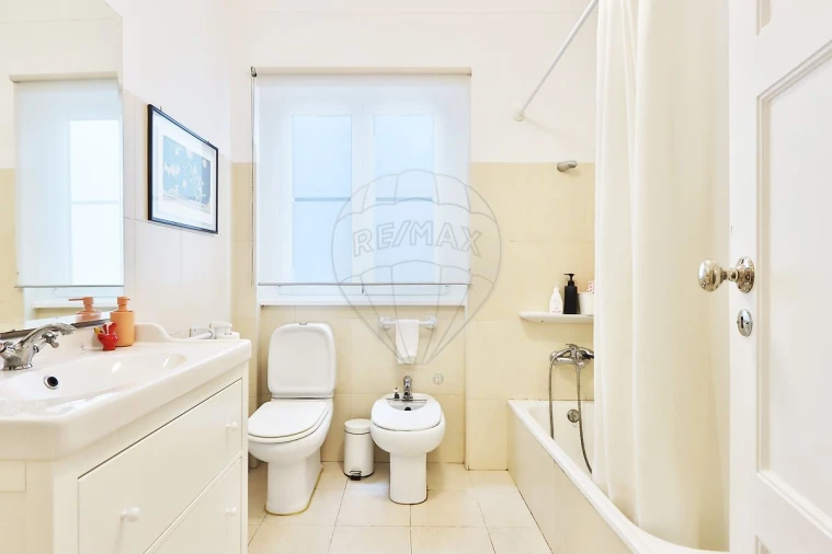 Apartamento T4 para Venda em Avenidas Novas Foto 13