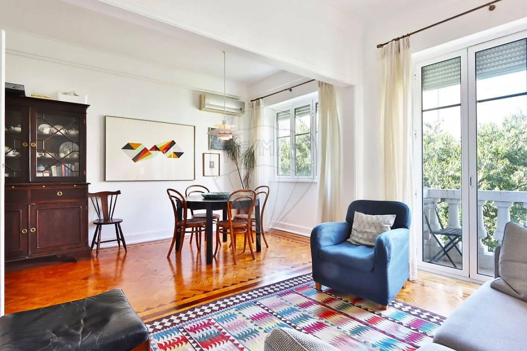 Apartamento T4 para Venda em Avenidas Novas Foto 1