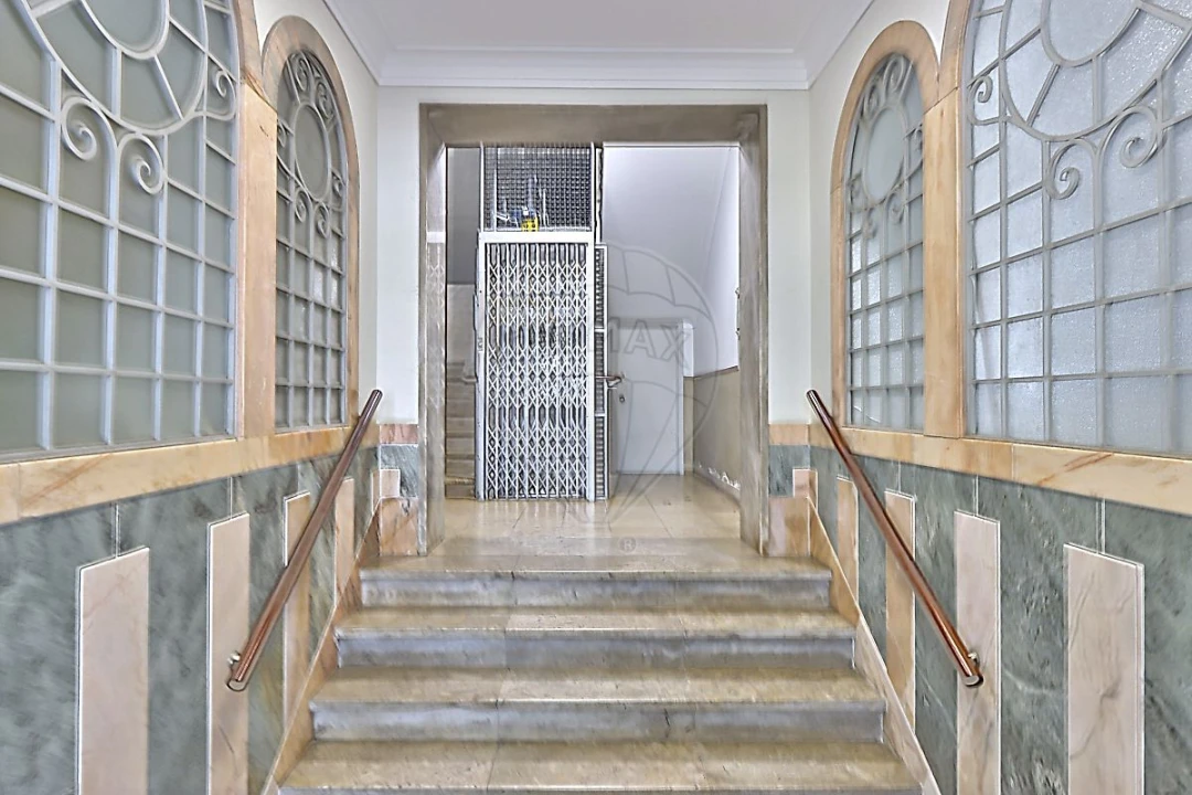 Apartamento T4 para Venda em Avenidas Novas Foto 26