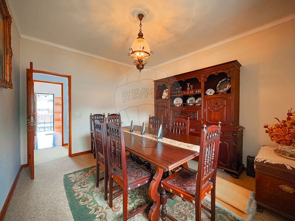 Moradia T4 para Venda em Ceira Foto 14