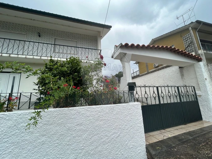 Moradia T4 para Venda em Ceira