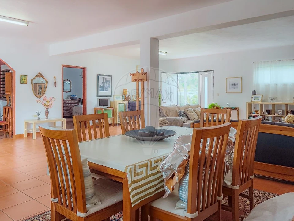 Moradia T4 para Venda em Ceira Foto 3