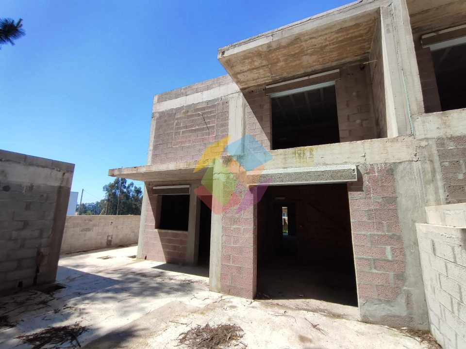 Moradia T4 para Venda em São Miguel do Souto e Mosteirô Foto 4