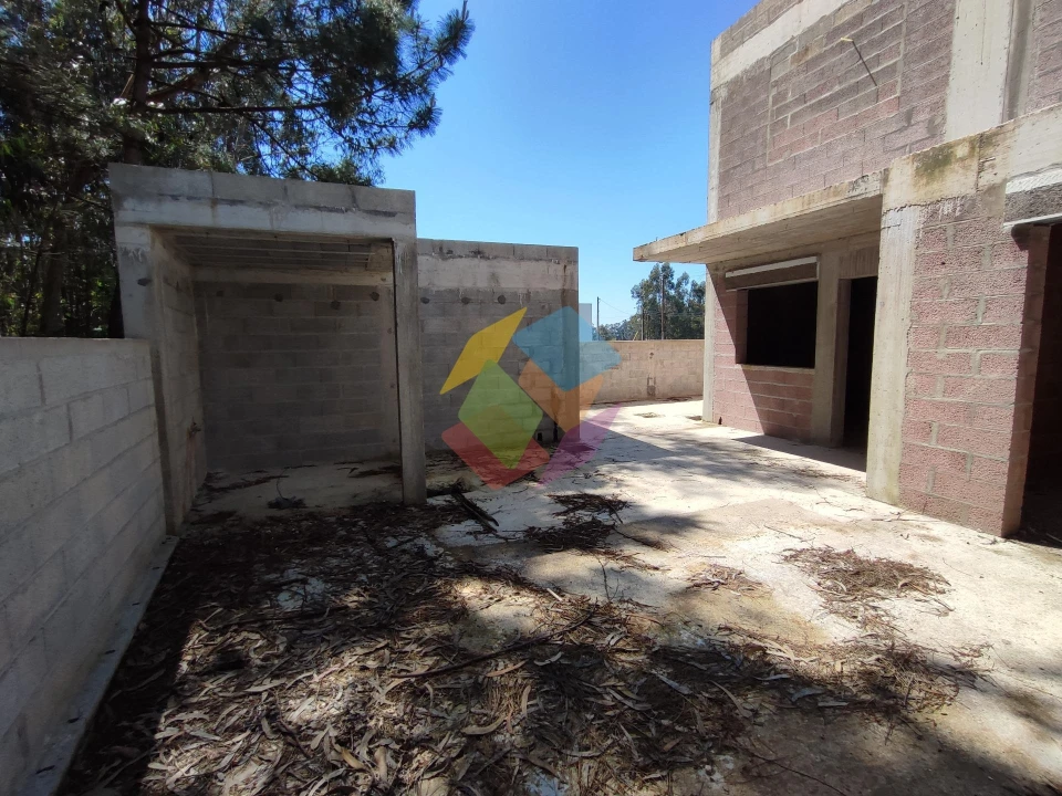 Moradia T4 para Venda em São Miguel do Souto e Mosteirô Foto 5