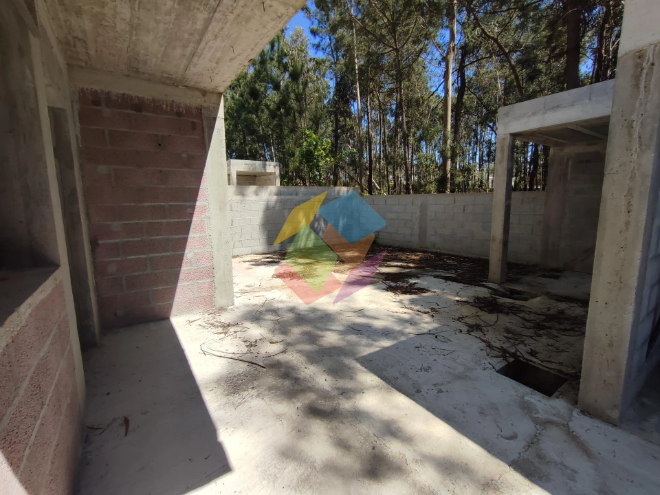 Moradia T4 para Venda em São Miguel do Souto e Mosteirô Foto 9