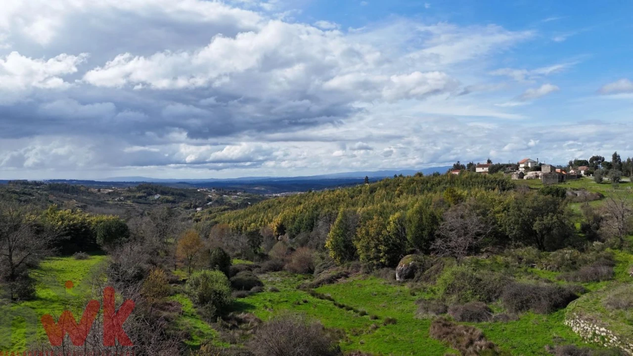 Moradia T3 para Venda em Covas e Vila Nova de Oliveirinha Foto 3