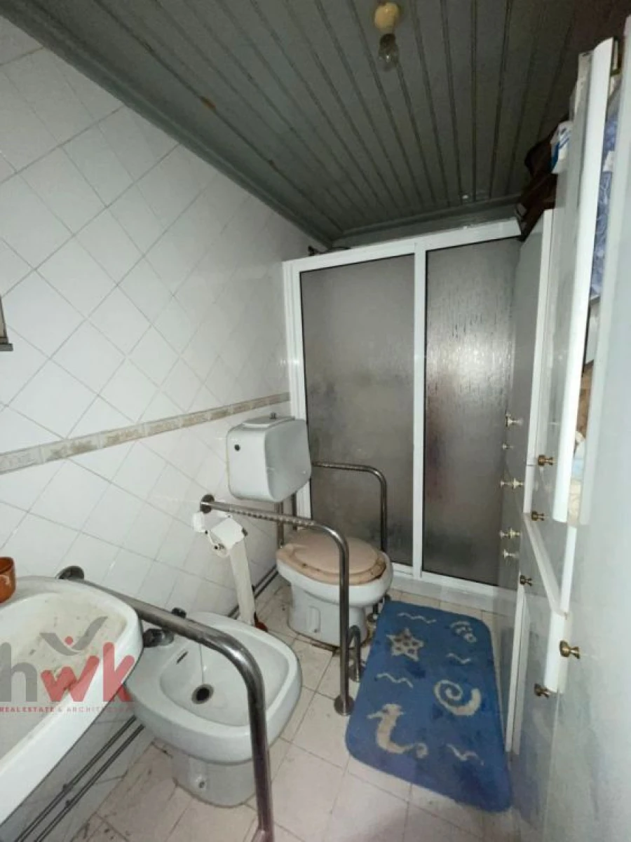 Moradia T2 para Venda em Covas e Vila Nova de Oliveirinha Foto 5