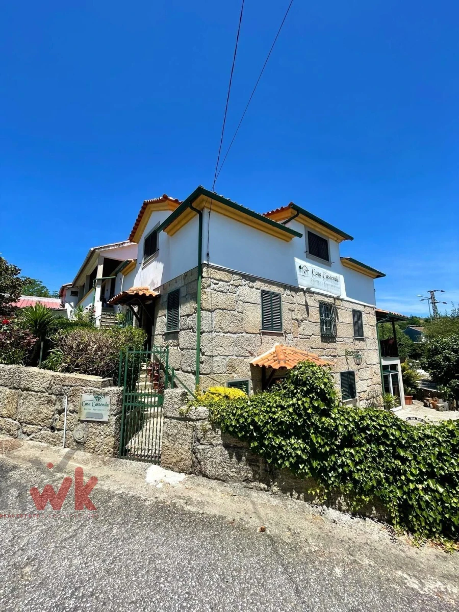 Moradia T12 para Venda em Canas de Senhorim Foto 1