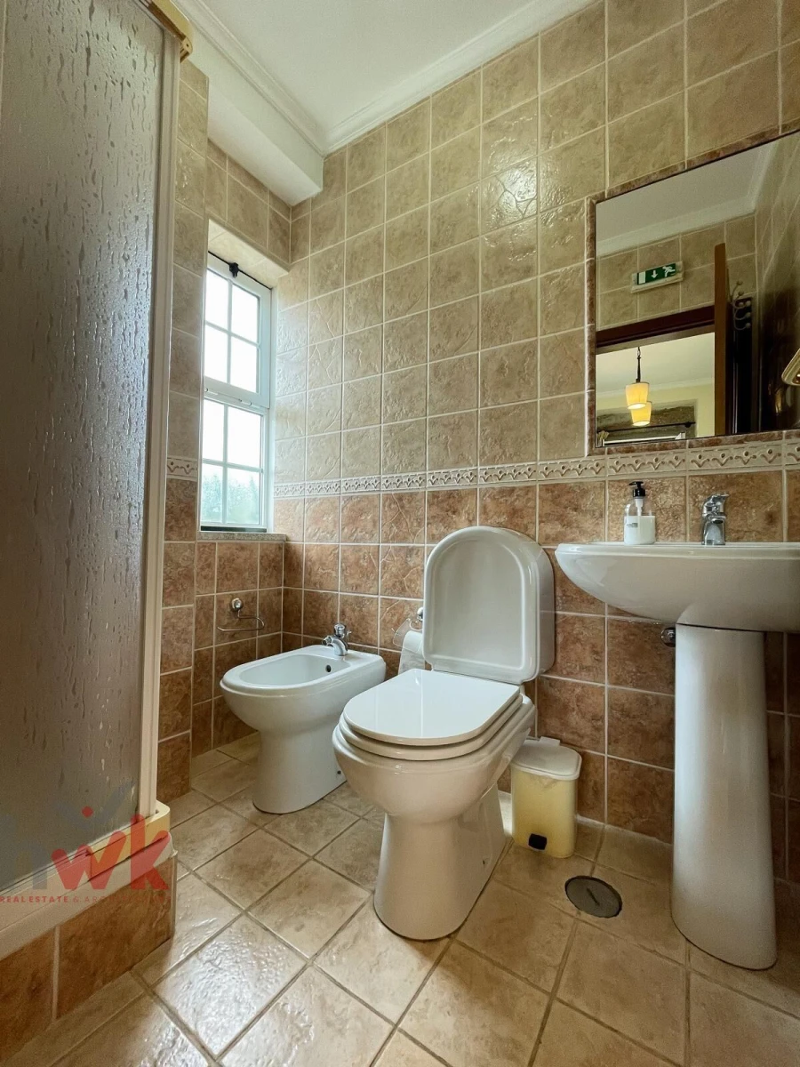 Moradia T12 para Venda em Canas de Senhorim Foto 49