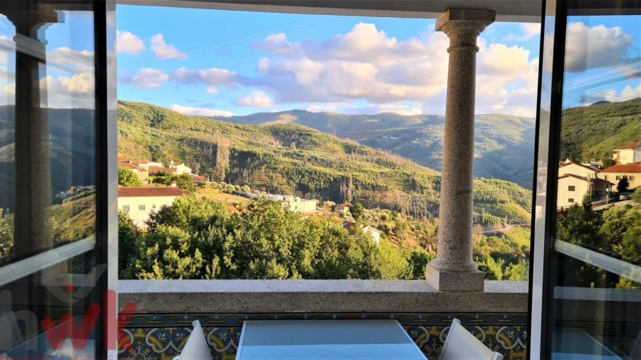 Moradia T9 para Venda em Cerdeira e Moura da Serra Foto 3