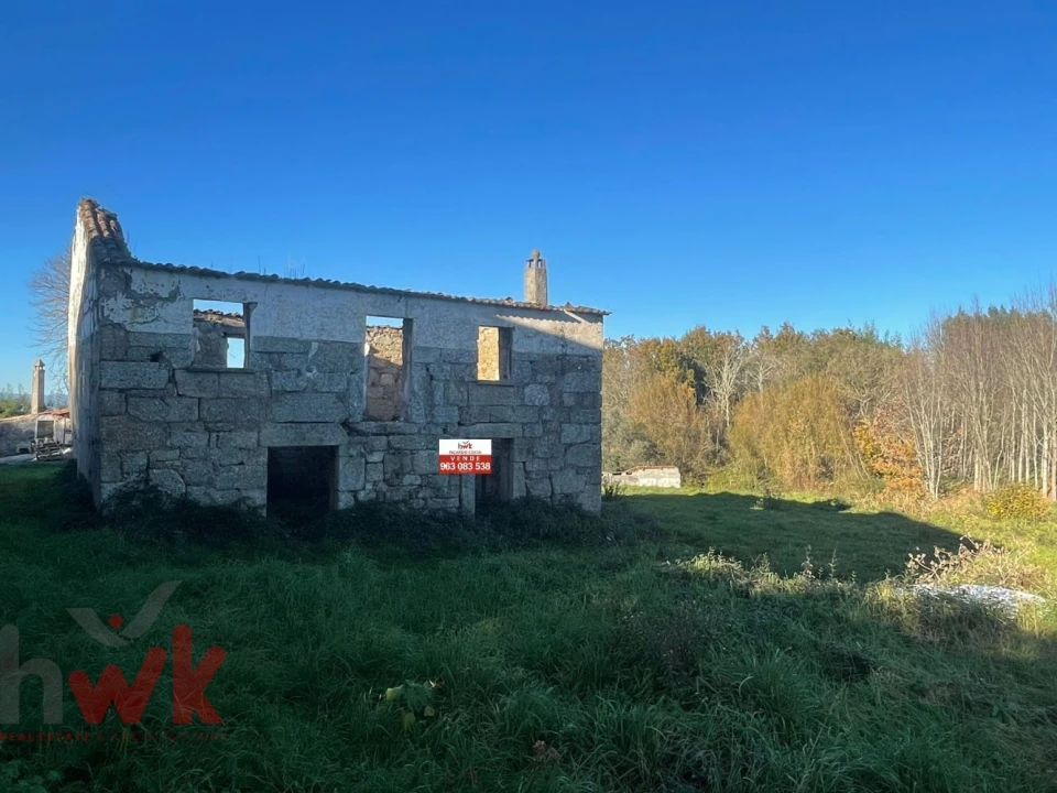 Moradia T3 para Venda em Covas e Vila Nova de Oliveirinha Foto 6