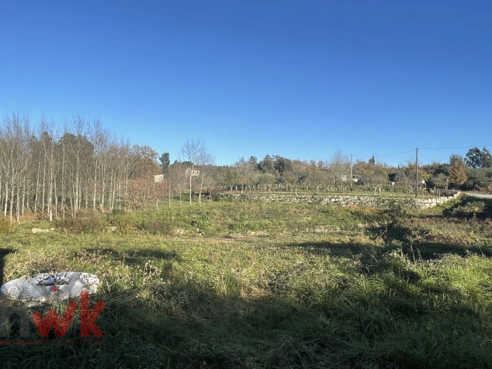 Moradia T3 para Venda em Covas e Vila Nova de Oliveirinha Foto 8