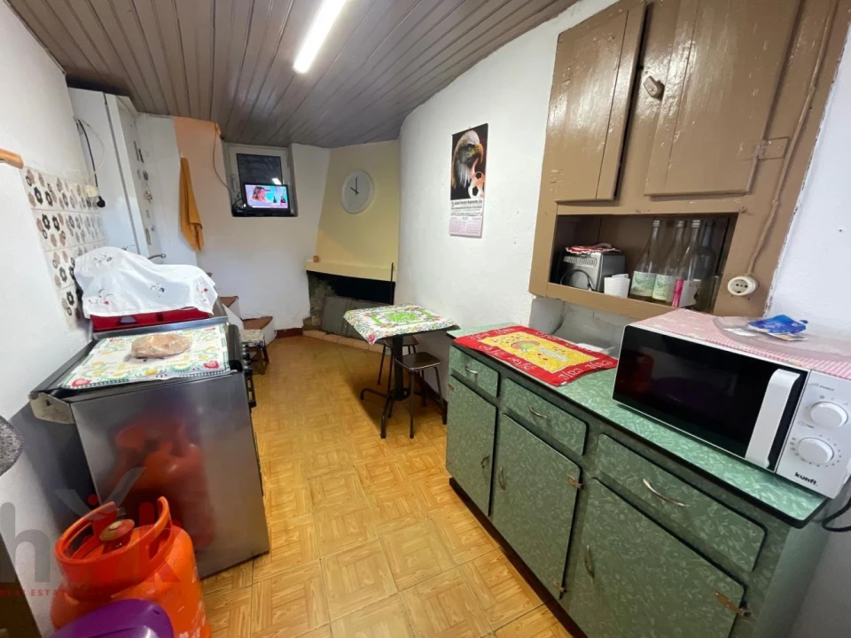 Moradia T2 para Venda em Sandomil Foto 3