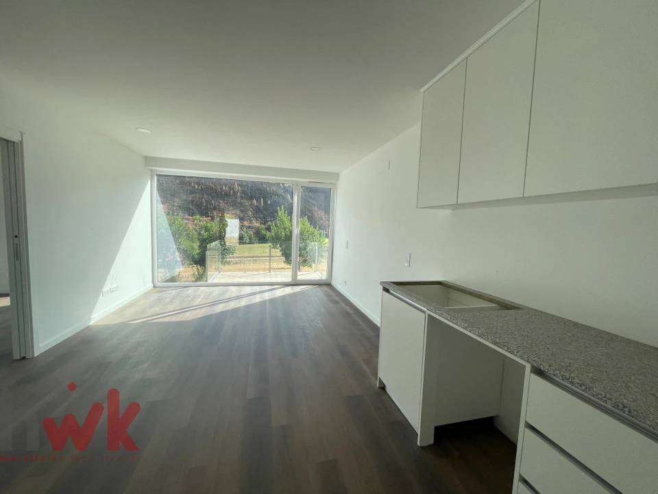 Moradia T1 para Venda em Pomares Foto 5