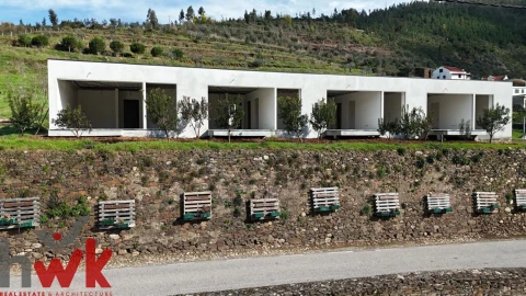 Moradia T1 para Venda em Pomares