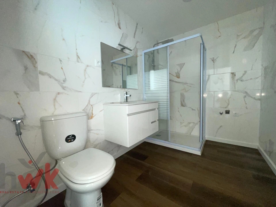 Moradia T1 para Venda em Avo Foto 7