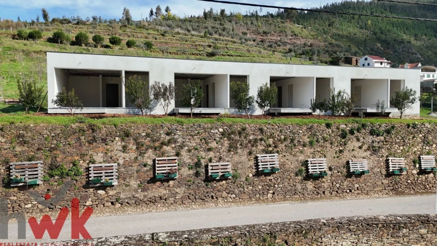 Moradia T1 para Venda em Avo Foto 19