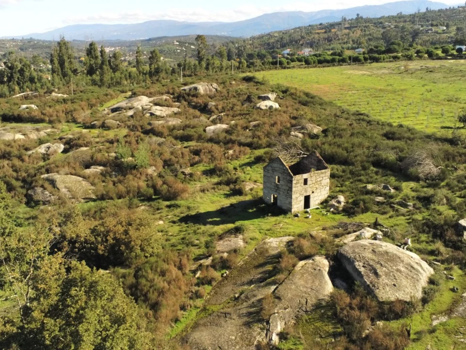 Moradia T3 para Venda em Lagos da Beira e Lajeosa Foto 1