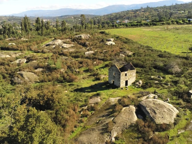 Moradia T3 para Venda em Lagos da Beira e Lajeosa Foto 1