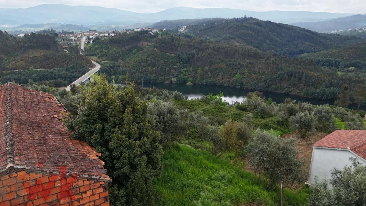 Moradia T4 para Venda em Pombeiro da Beira Foto 13