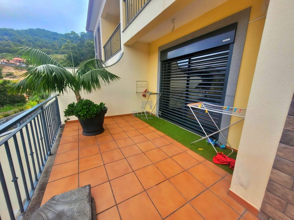 Moradia T3 para Venda em Machico Foto 16