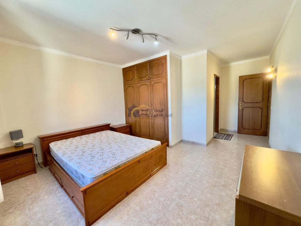 Apartamento T3 para Venda em Boliqueime Foto 3
