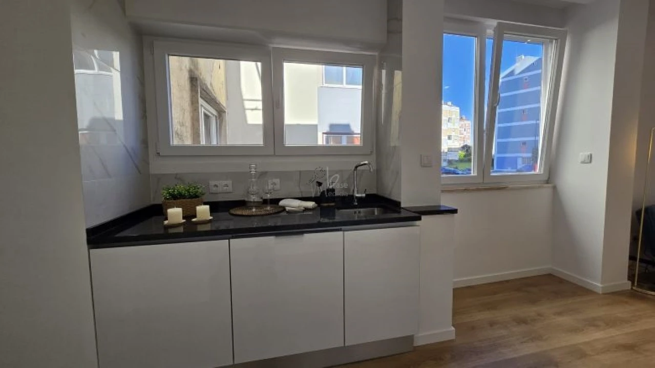 Apartamento T3 para Venda em Benfica Foto 4